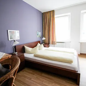 Am Hauptbahnhof Guest house